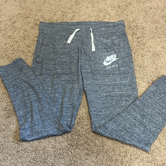Nike jogger sweatpants - Picture 10 of 11